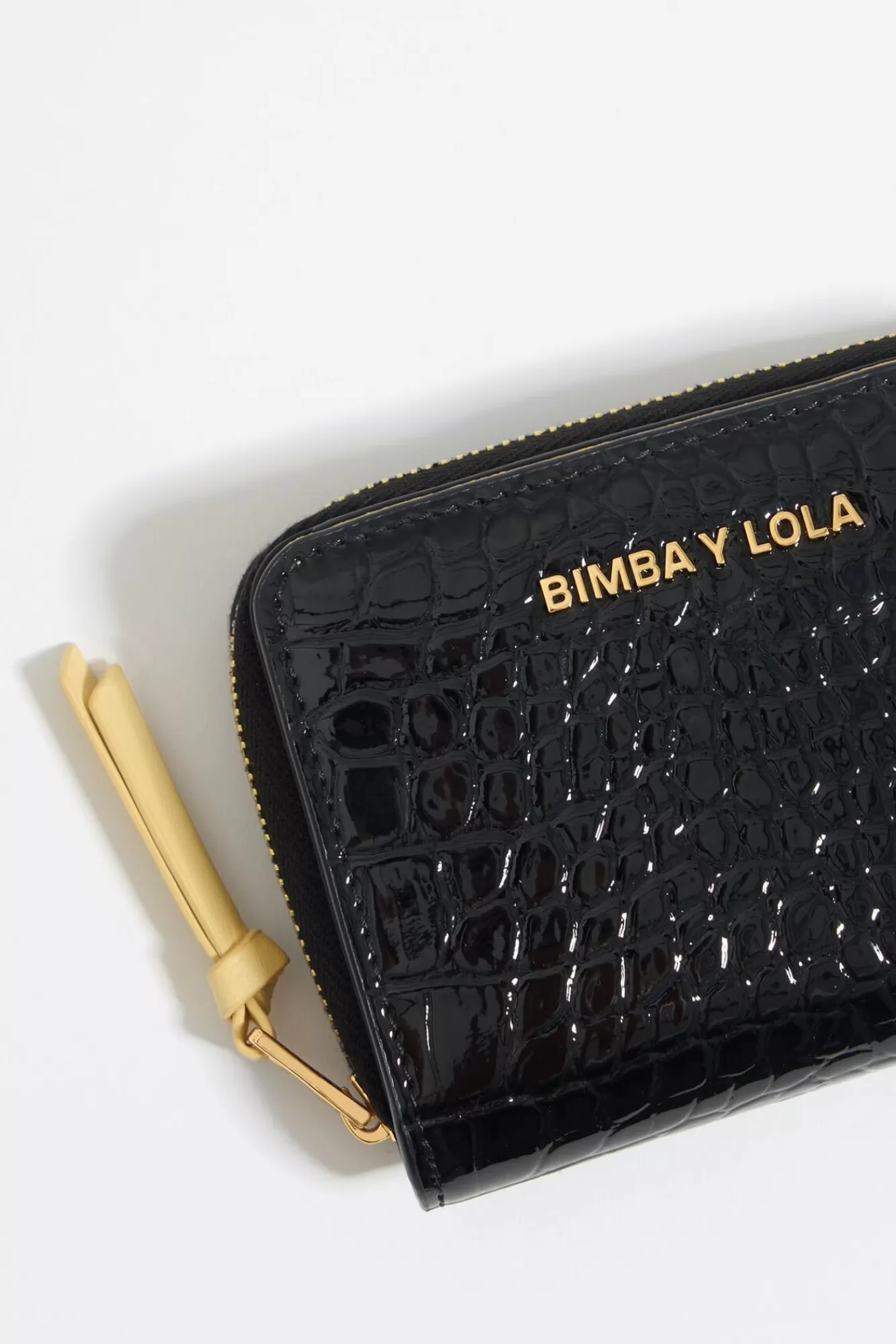 BIMBA Y LOLA Cartera Solapa Grabado Cocodrilo Negra Best