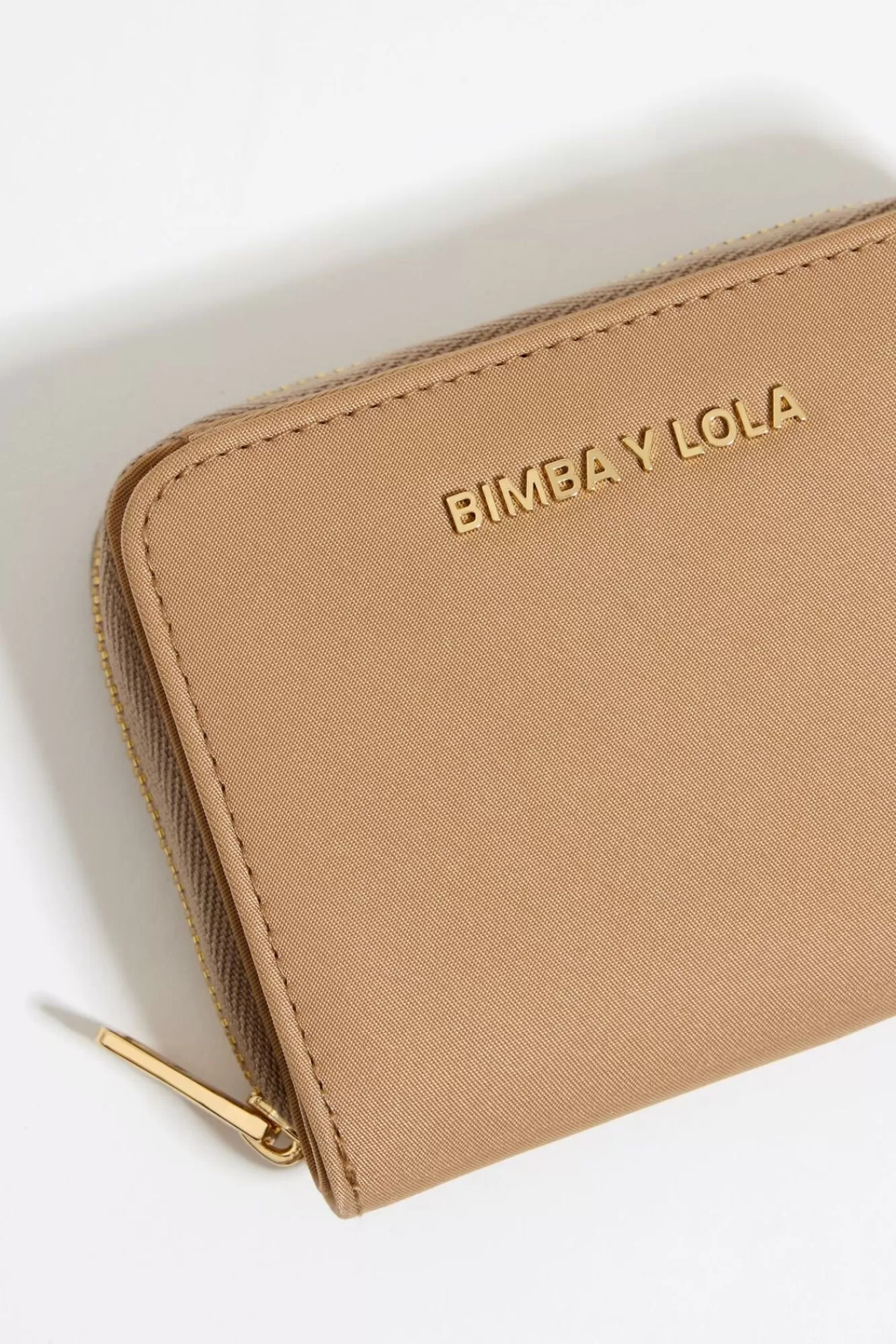 BIMBA Y LOLA Cartera Solapa Nylon Tostada Store