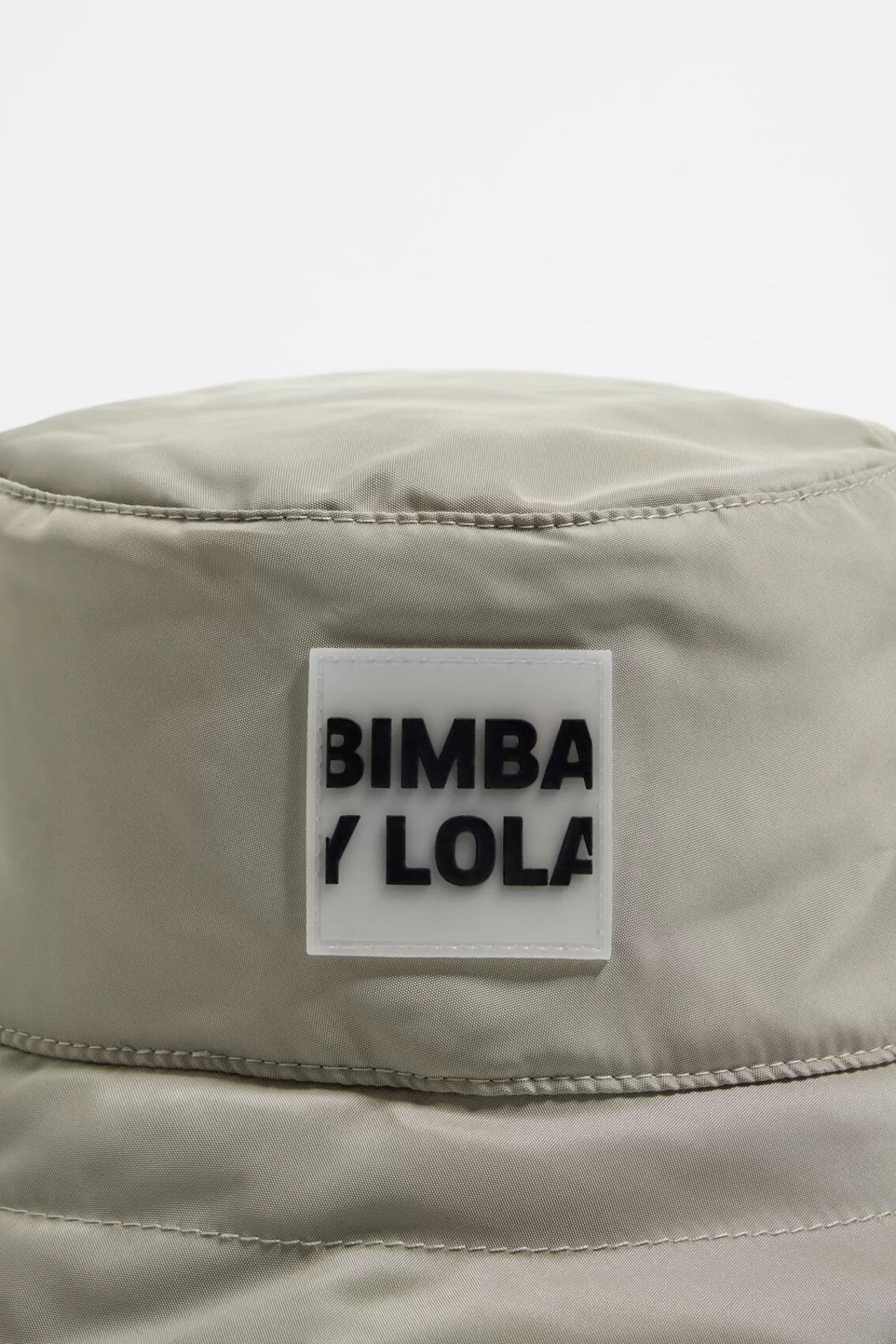 BIMBA Y LOLA Gorro Bucket Tejido Tecnico Arena Best