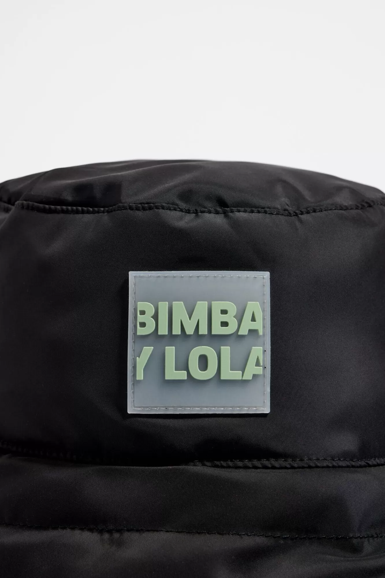 BIMBA Y LOLA Gorro Bucket Tejido Tecnico Negro New